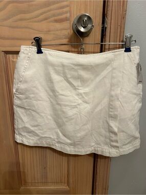 NWT GAP Denim Skort